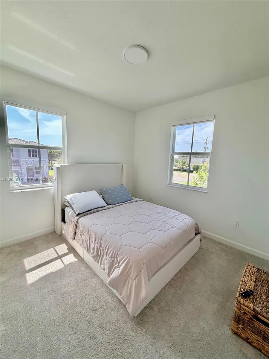 11830 NW 46th St Coral Springs, FL 33076