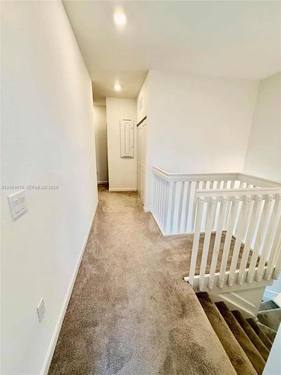 11830 NW 46th St Coral Springs, FL 33076