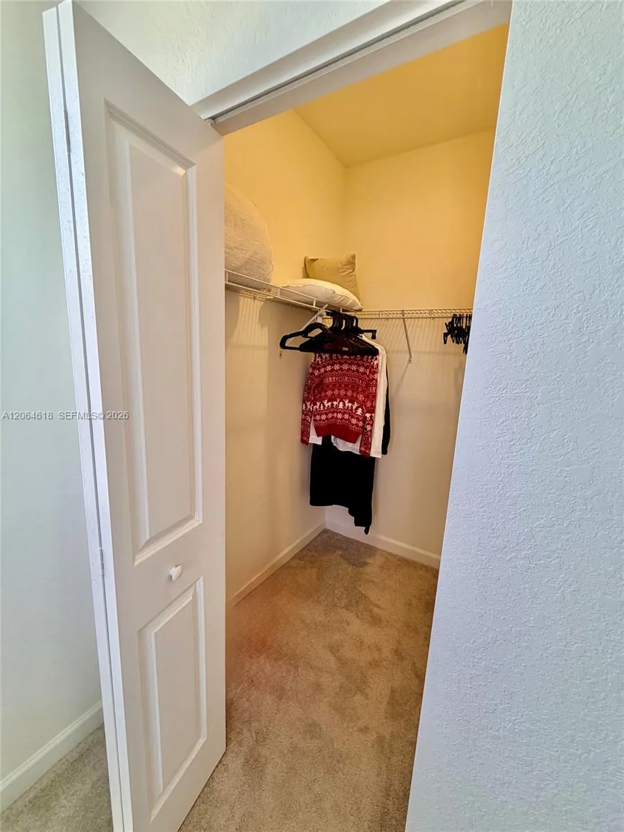 11830 NW 46th St Coral Springs, FL 33076