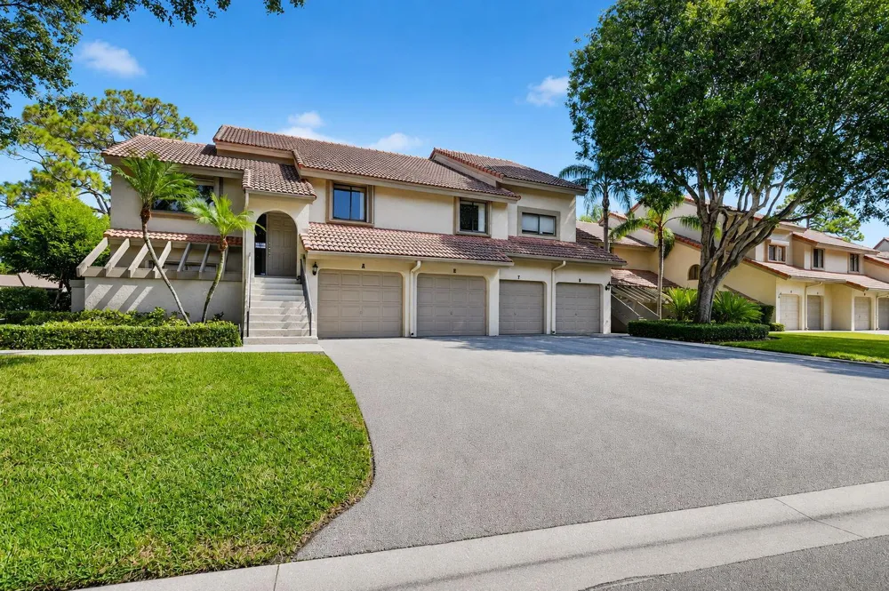5751 Coach House Circle #E Boca Raton, FL 33486