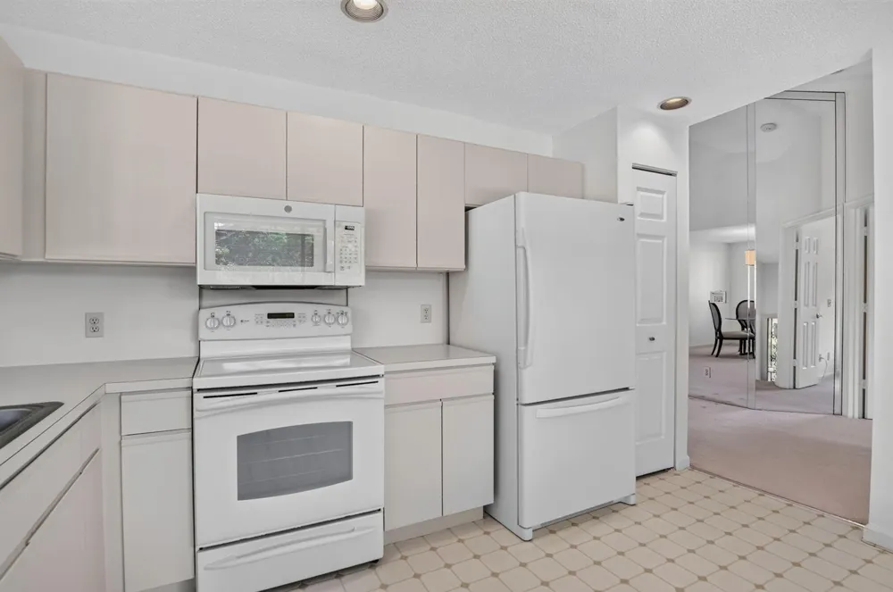 5751 Coach House Circle #E Boca Raton, FL 33486