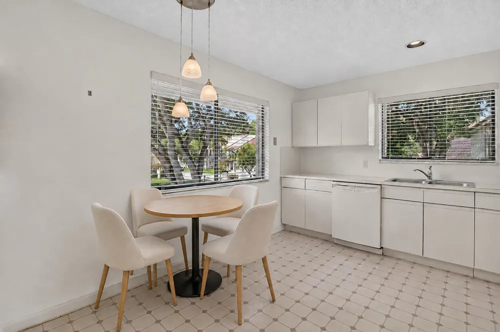 5751 Coach House Circle #E Boca Raton, FL 33486
