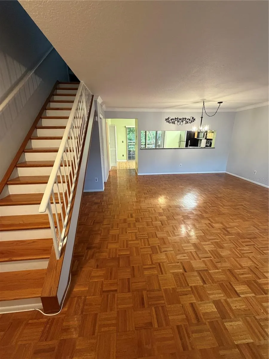705 BOUGH AVENUE Clearwater, FL 33760