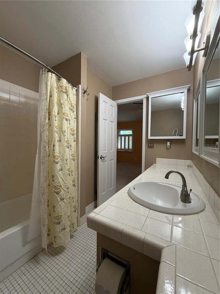 705 BOUGH AVENUE Clearwater, FL 33760
