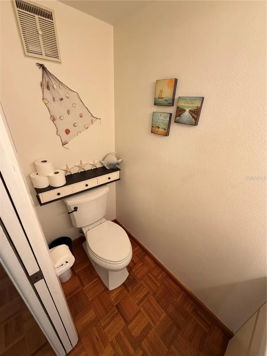 705 BOUGH AVENUE Clearwater, FL 33760
