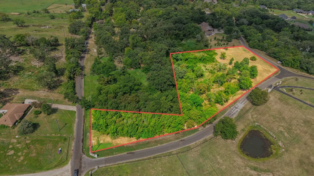 2 County Road High Point 3648 Circle Sulphur Springs, TX 75482