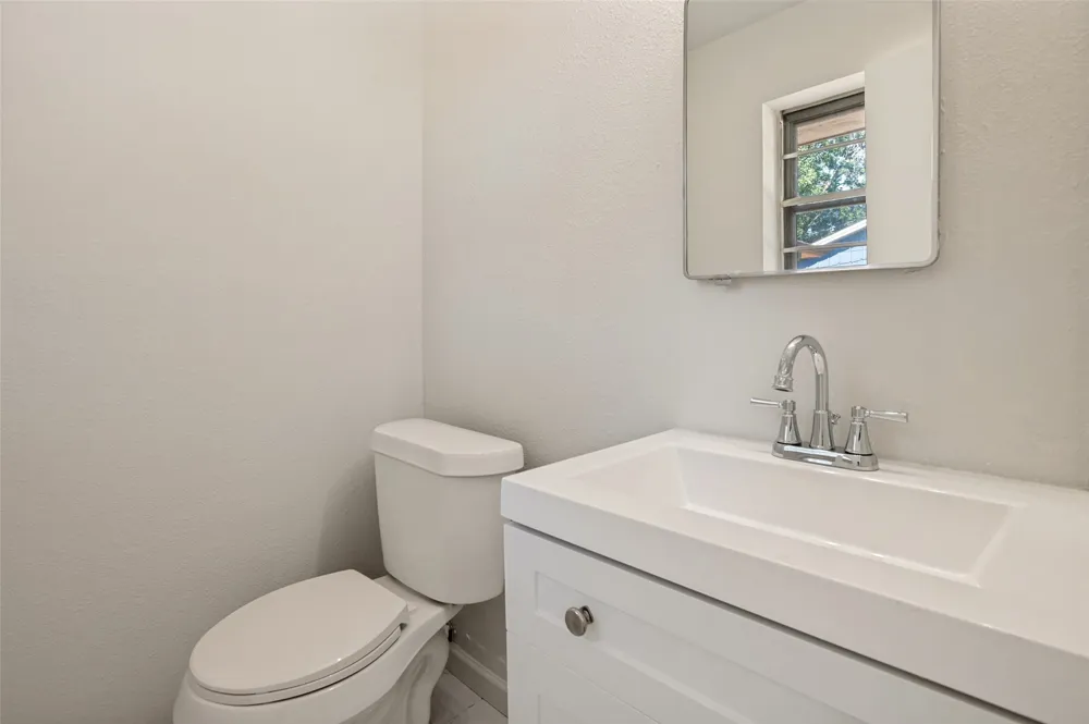 303 Merribrook Trail Duncanville, TX 75116