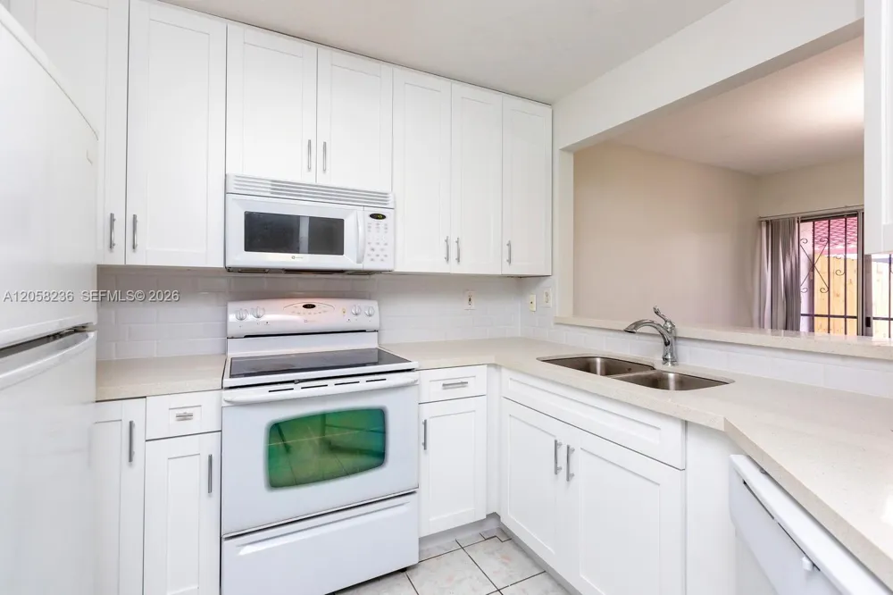 20700 SW 81st Ave Cutler Bay, FL 33189