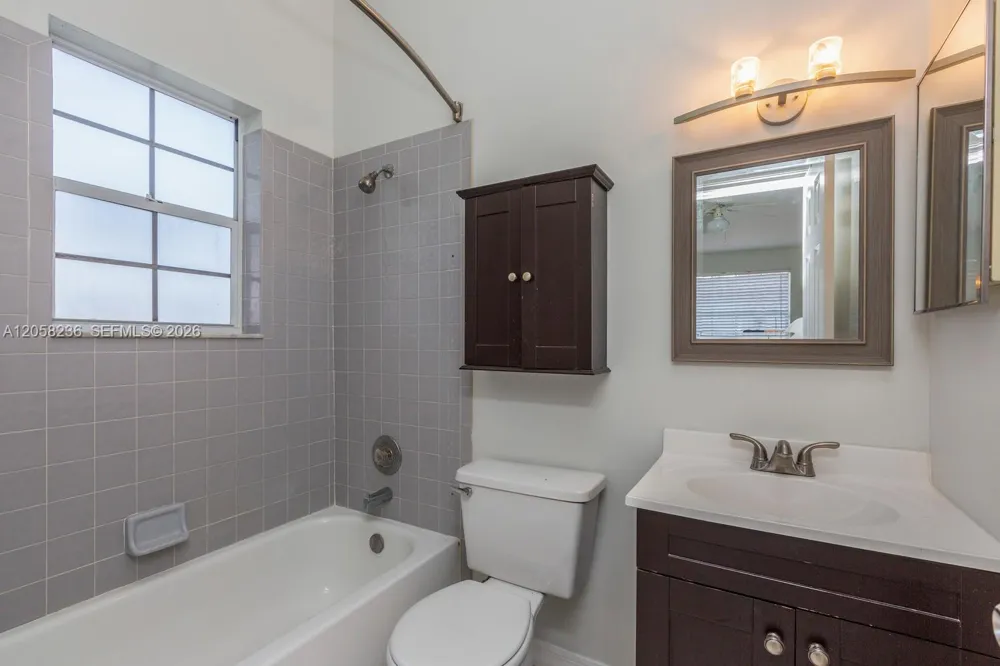 20700 SW 81st Ave Cutler Bay, FL 33189