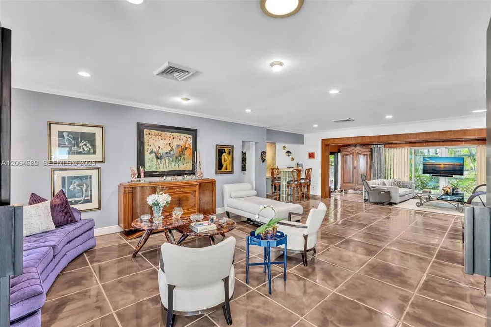 9450 E Broadview Dr Bay Harbor Islands, FL 33154