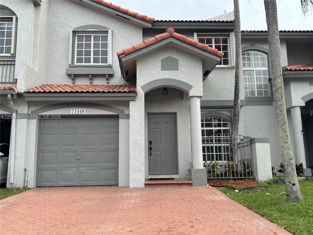 11440 NW 50th Ter Doral, FL 33178