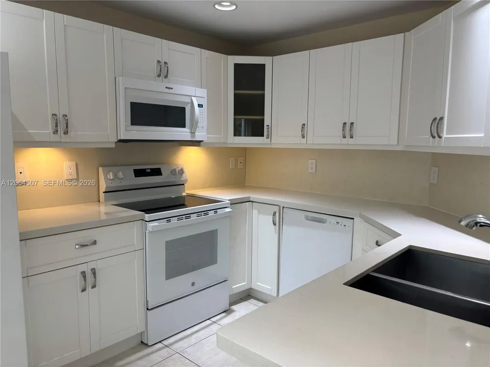 11440 NW 50th Ter Doral, FL 33178