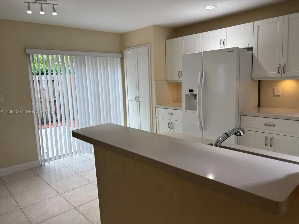 11440 NW 50th Ter Doral, FL 33178