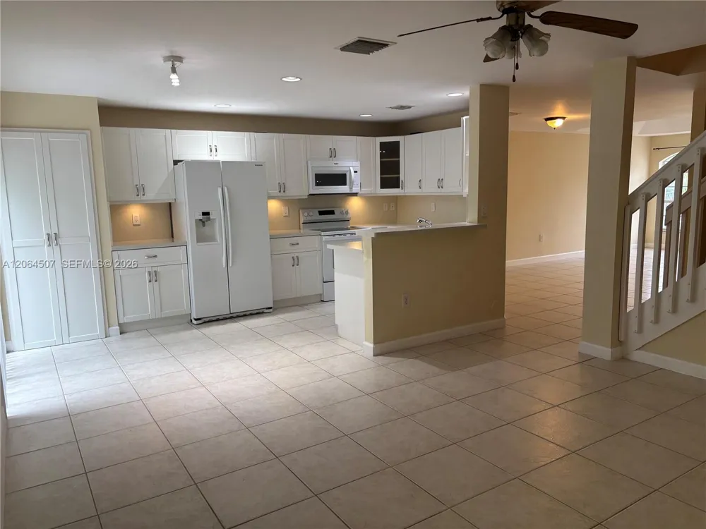 11440 NW 50th Ter Doral, FL 33178