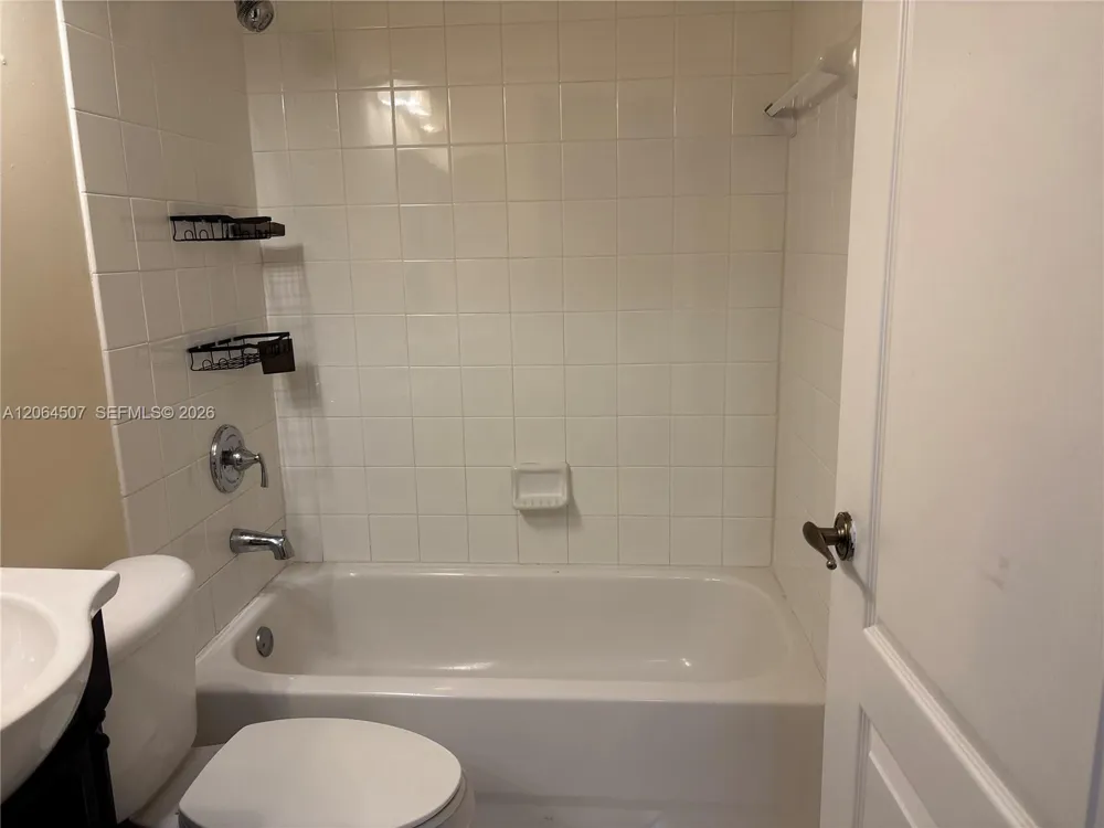 11440 NW 50th Ter Doral, FL 33178