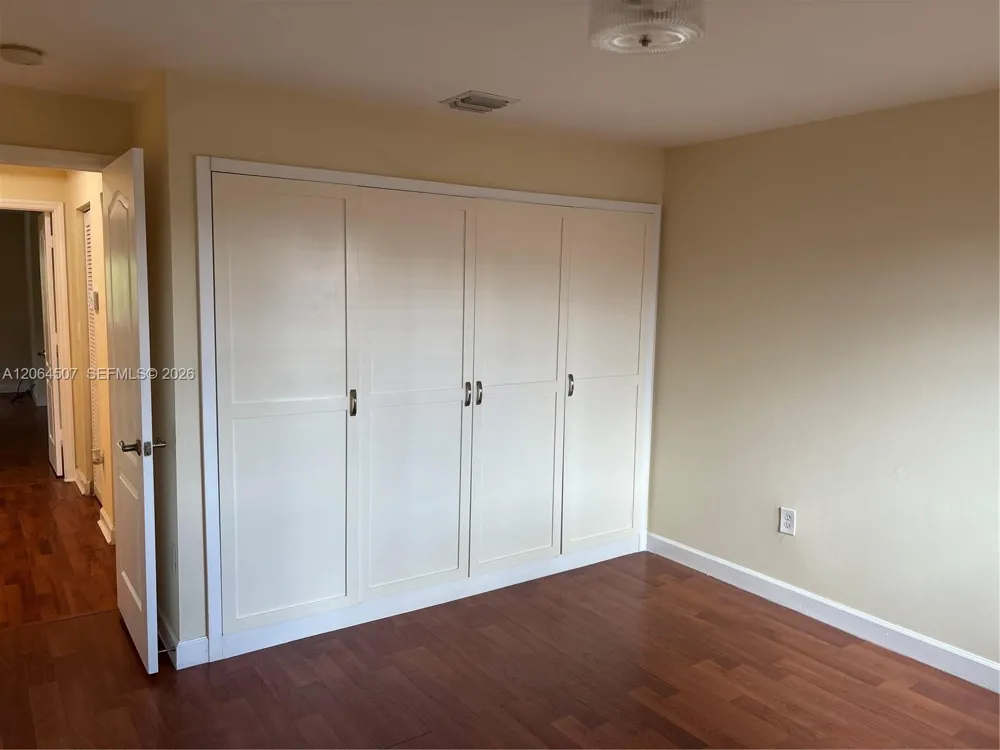 11440 NW 50th Ter Doral, FL 33178
