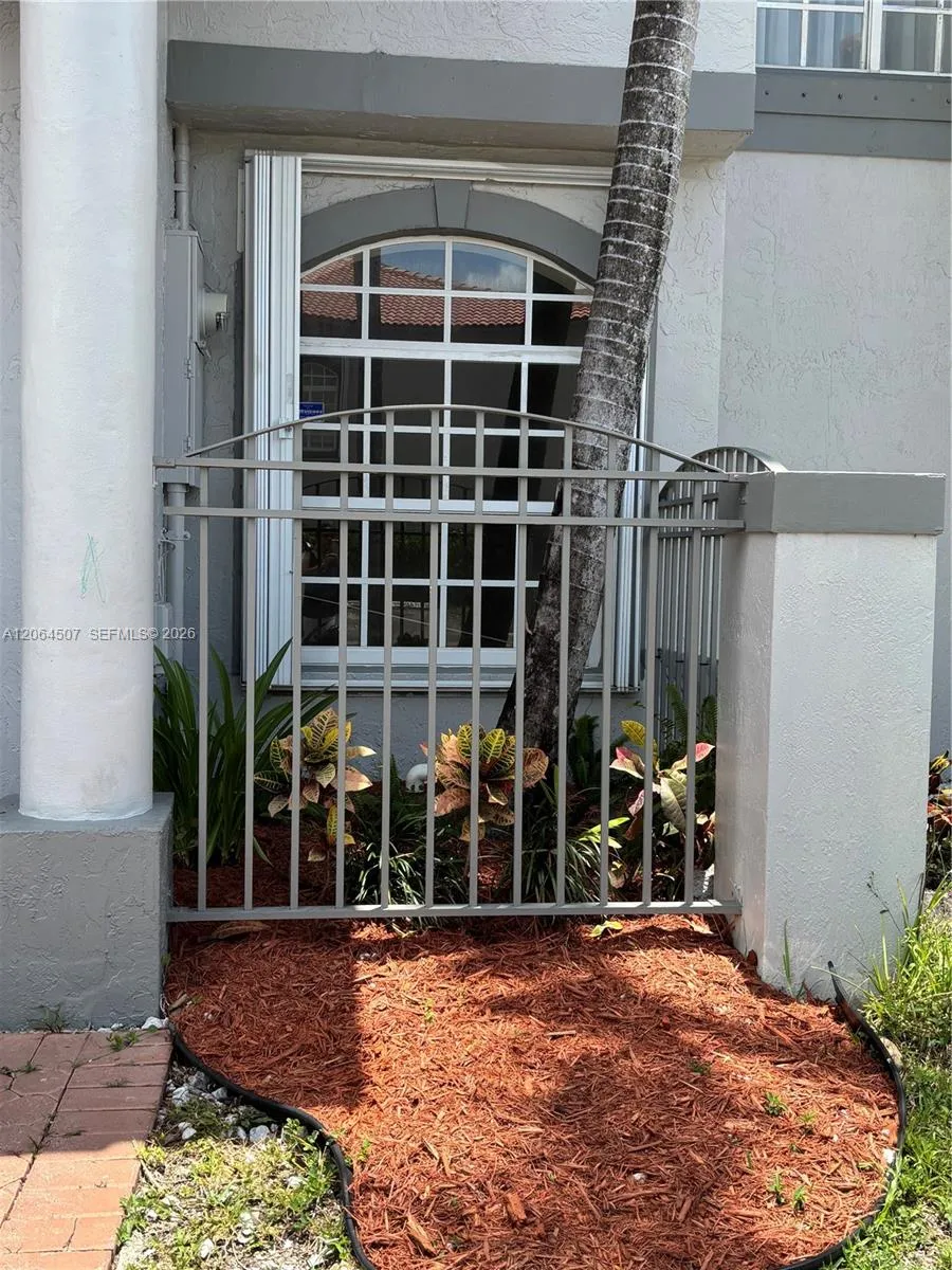 11440 NW 50th Ter Doral, FL 33178