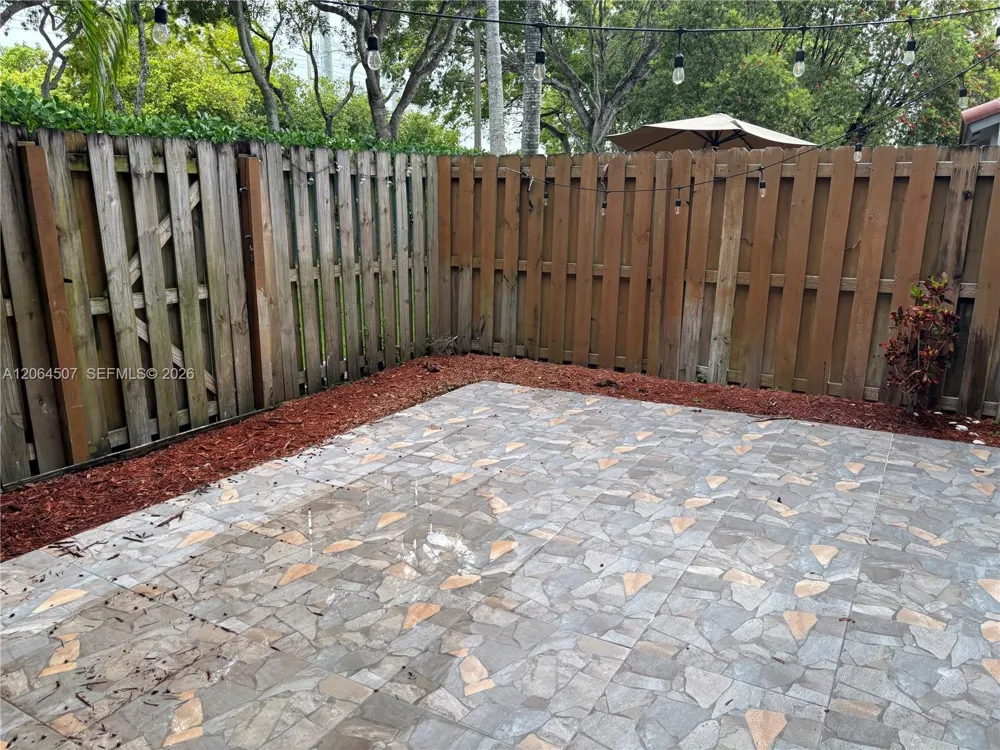 11440 NW 50th Ter Doral, FL 33178