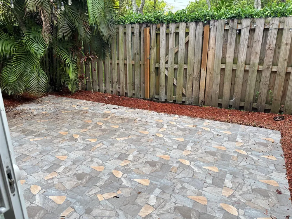 11440 NW 50th Ter Doral, FL 33178
