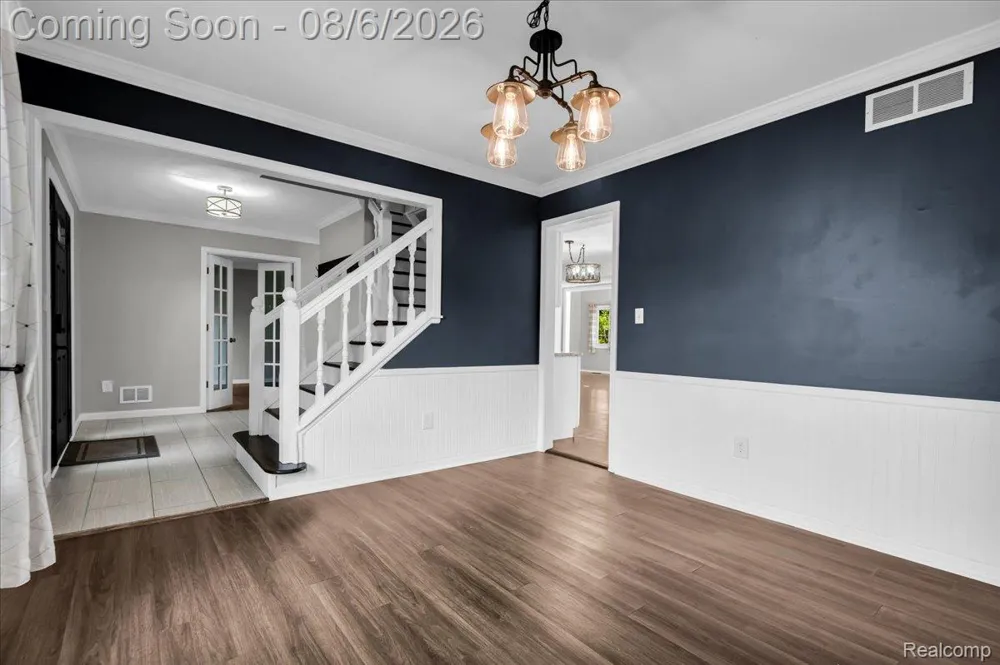 2765 Hunter Heights Drive SW West Bloomfield Charter Township, MI 48324