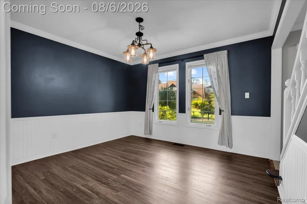 2765 Hunter Heights Drive SW West Bloomfield Charter Township, MI 48324