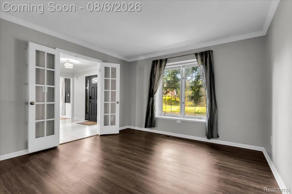 2765 Hunter Heights Drive SW West Bloomfield Charter Township, MI 48324
