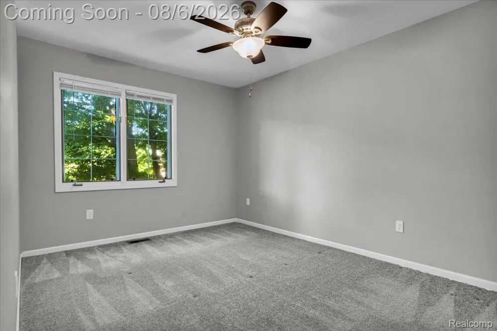 2765 Hunter Heights Drive SW West Bloomfield Charter Township, MI 48324
