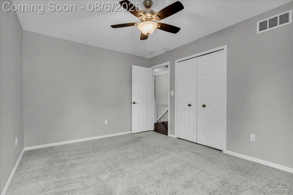 2765 Hunter Heights Drive SW West Bloomfield Charter Township, MI 48324
