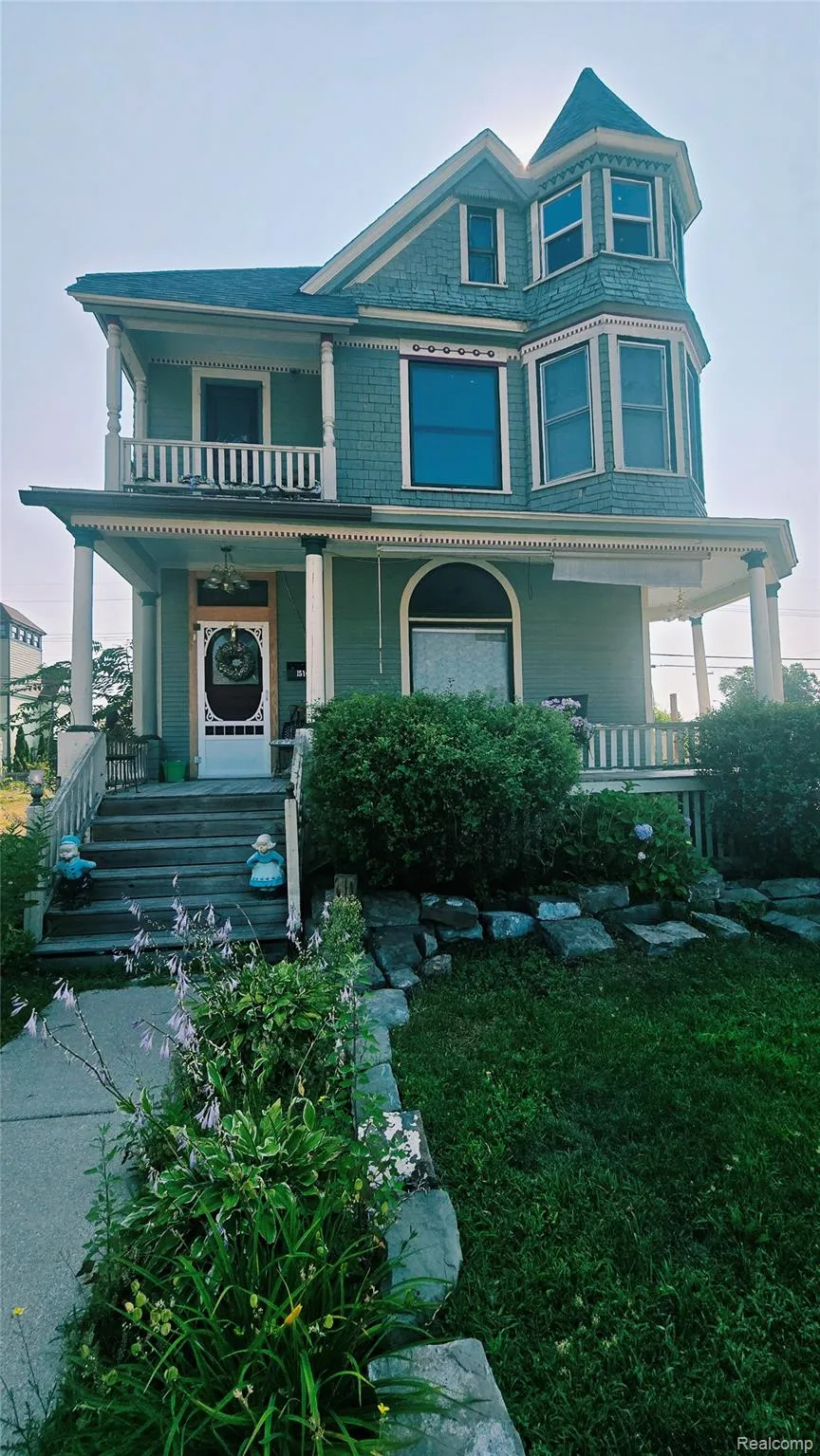 1516 6th Street Port Huron City, MI 48060
