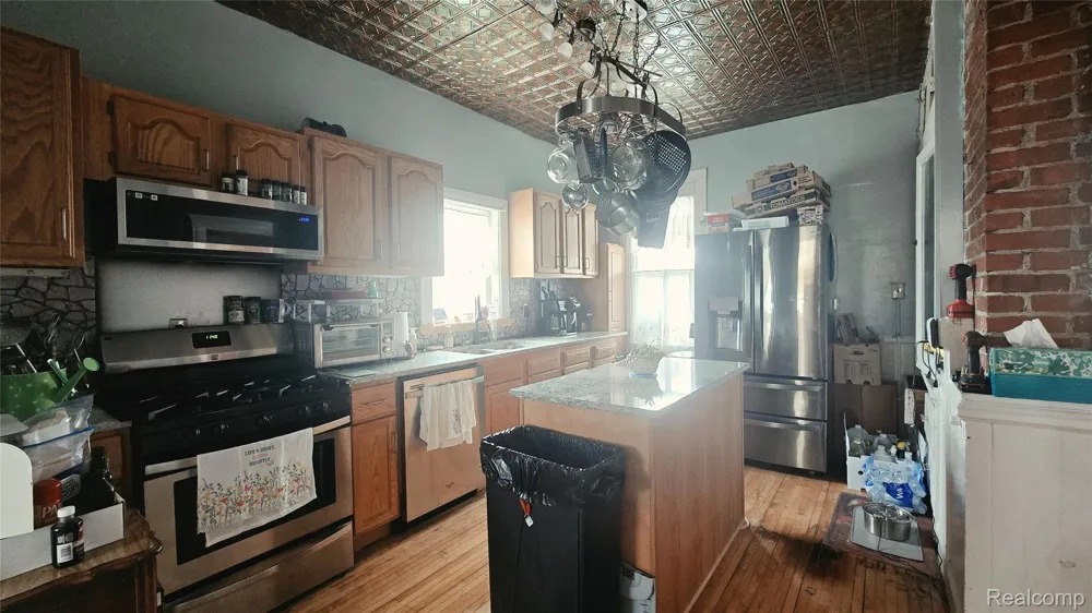 1516 6th Street Port Huron City, MI 48060