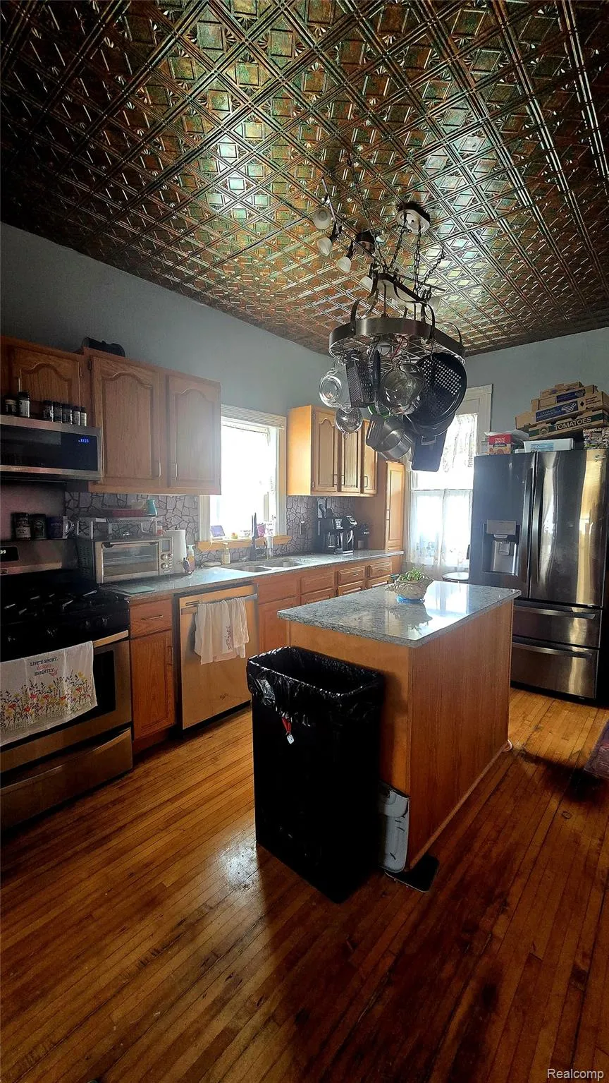 1516 6th Street Port Huron City, MI 48060