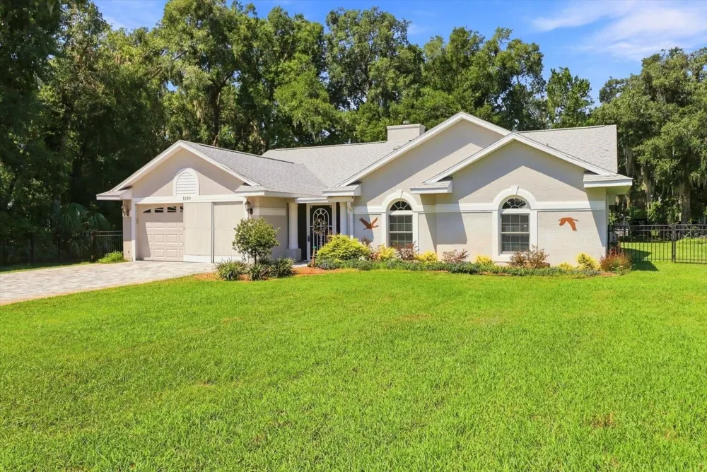 1109 S CHATEAU POINT Inverness, FL 34450
