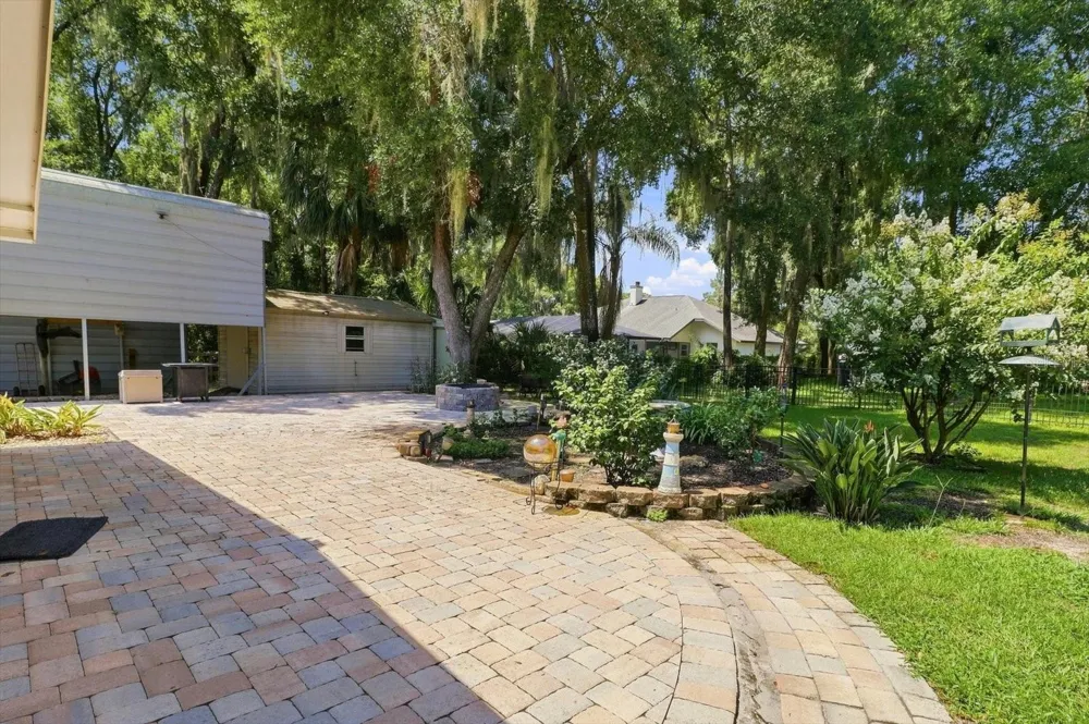 1109 S CHATEAU POINT Inverness, FL 34450