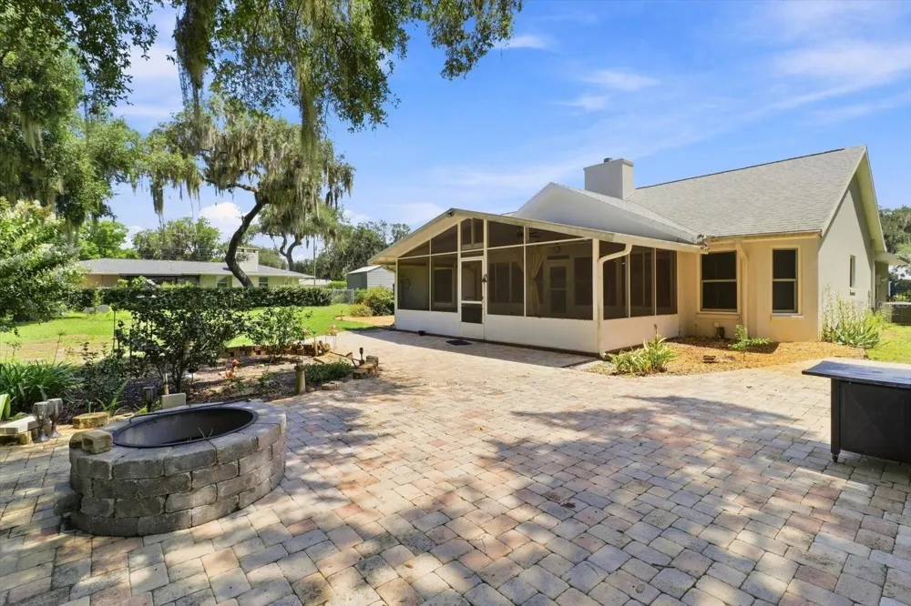 1109 S CHATEAU POINT Inverness, FL 34450