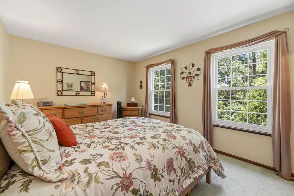 2353 Quail Run Drive Oshtemo Charter Township, MI 49009