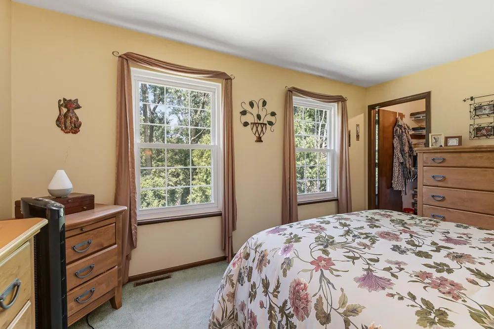 2353 Quail Run Drive Oshtemo Charter Township, MI 49009