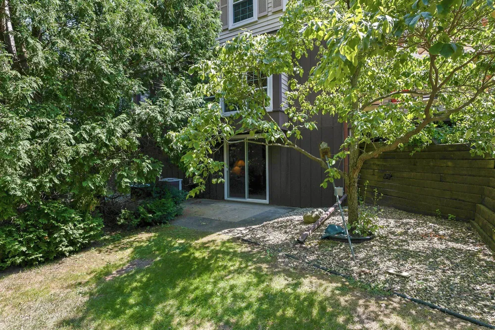 2353 Quail Run Drive Oshtemo Charter Township, MI 49009