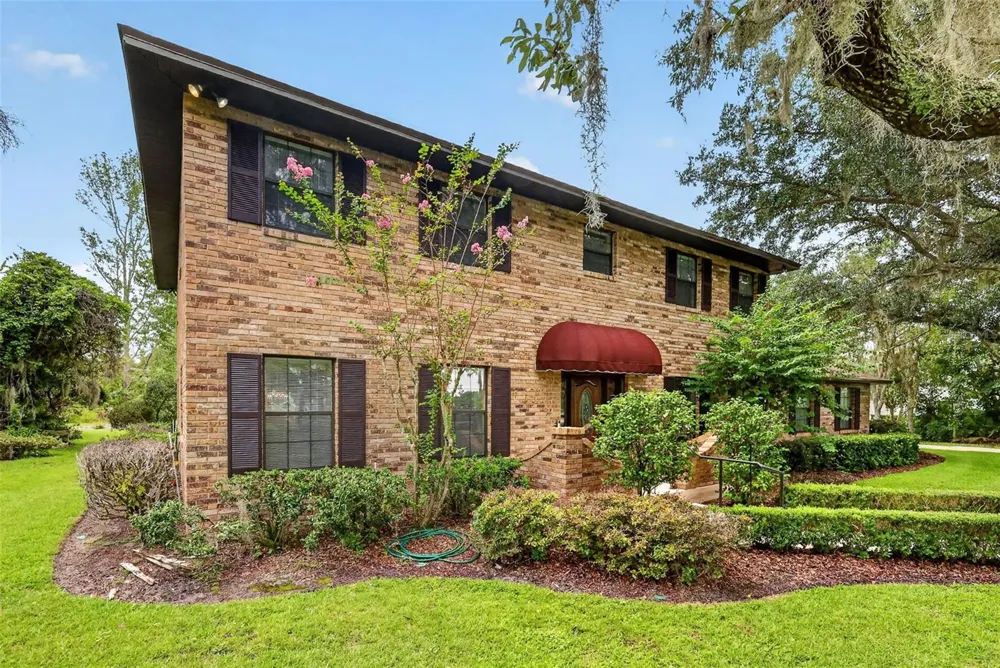 15240 SHADY LANE Tavares, FL 32778