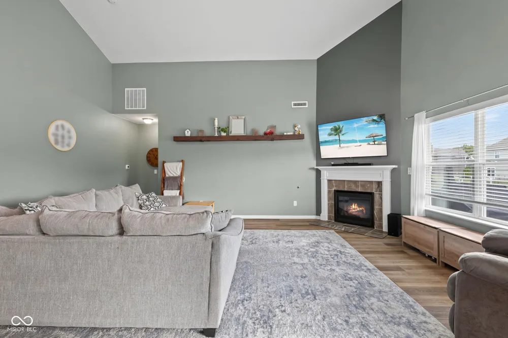 89 Larimar Way Whiteland, IN 46184