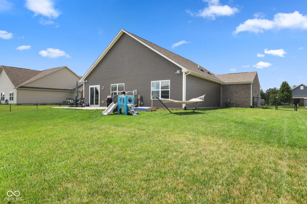 89 Larimar Way Whiteland, IN 46184