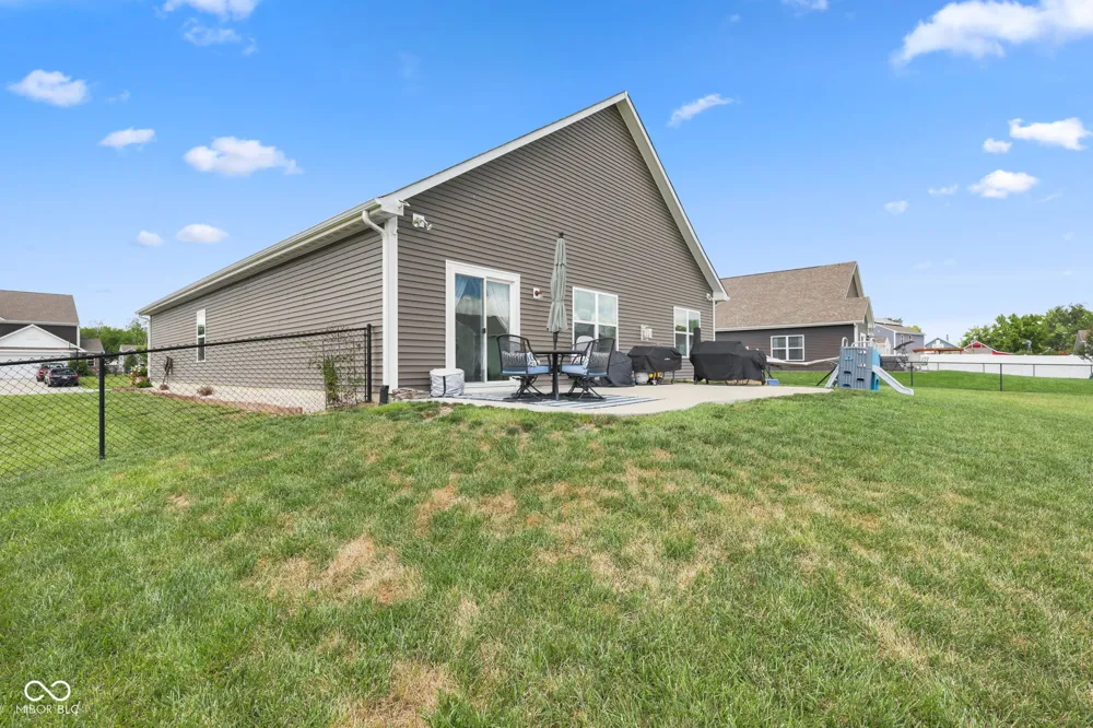 89 Larimar Way Whiteland, IN 46184
