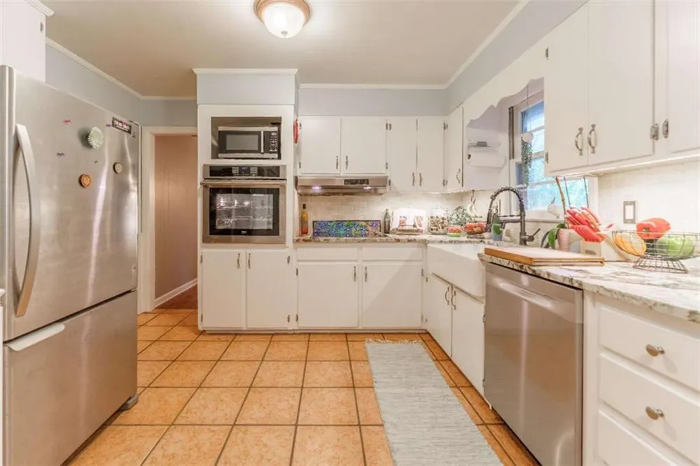 759 Riverhill Drive Athens, GA 30606