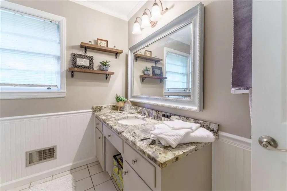 759 Riverhill Drive Athens, GA 30606