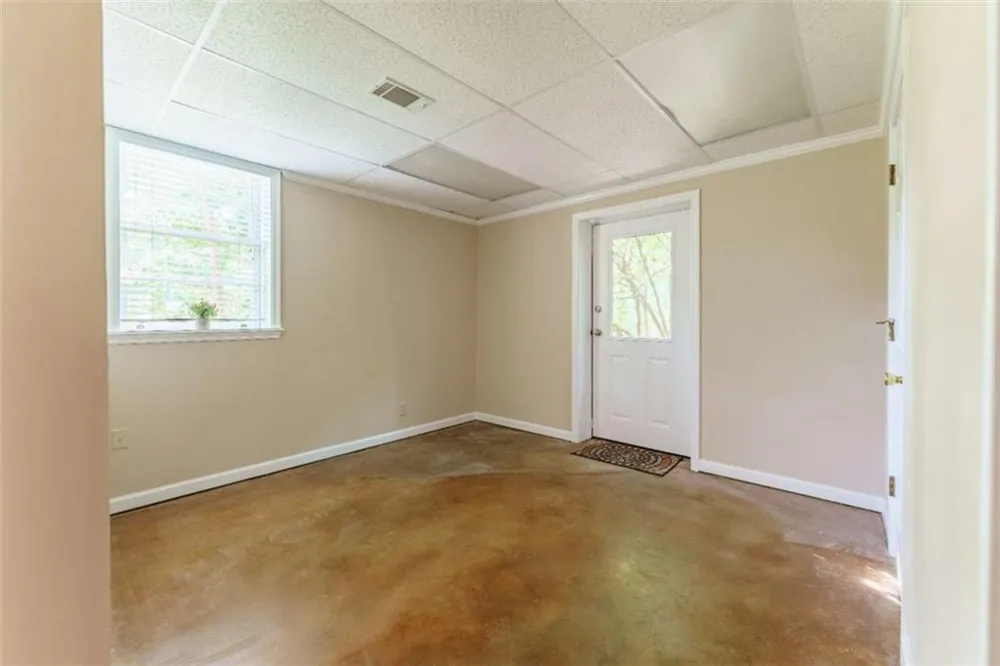 759 Riverhill Drive Athens, GA 30606