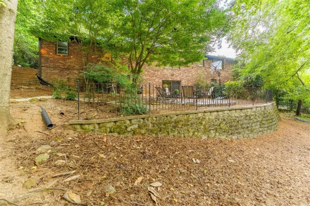 759 Riverhill Drive Athens, GA 30606