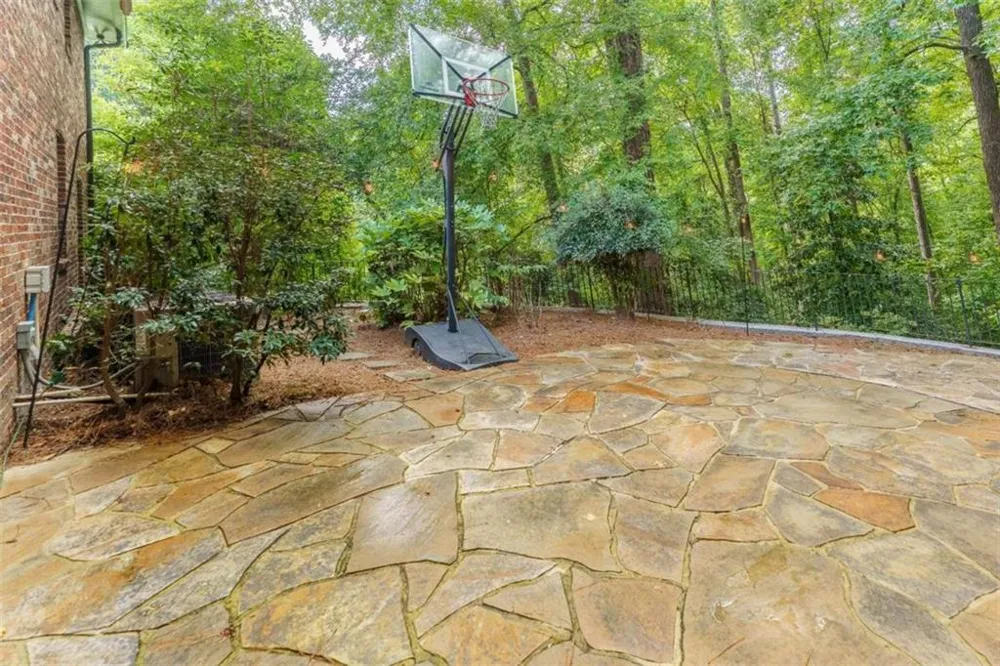 759 Riverhill Drive Athens, GA 30606
