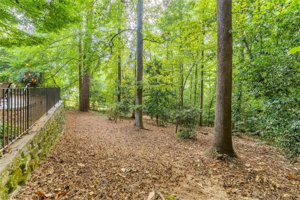 759 Riverhill Drive Athens, GA 30606