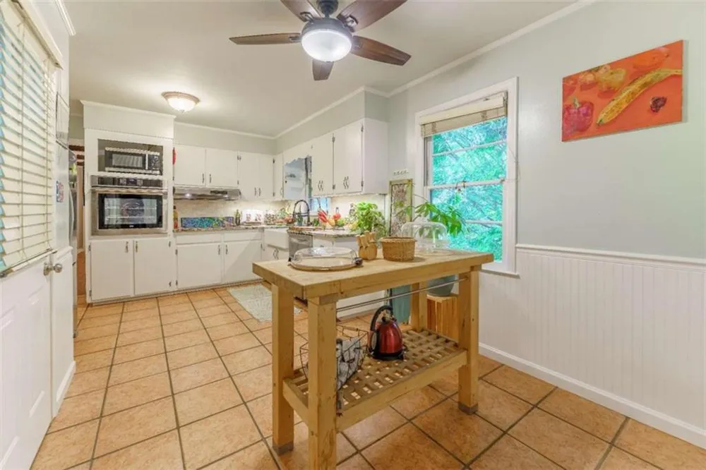 759 Riverhill Drive Athens, GA 30606