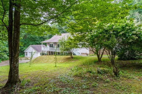 387 Leonard Evans Road