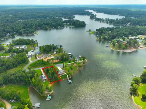 38 Waterside Point